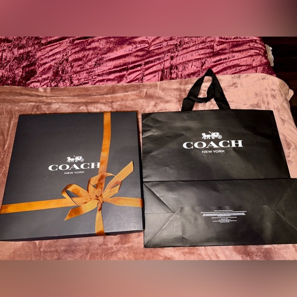 COACH Rogue 25 in Signature Textile Jacquard Handbag - Picture 16 of 16